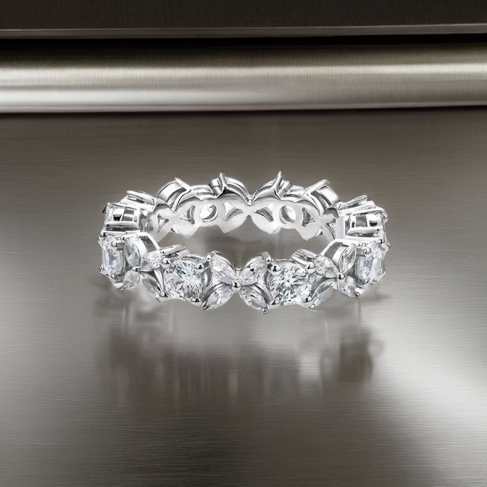 Gorgeous Ring! - Picture 6 of 17